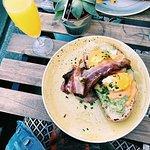 Zenith Brunch & Cocktails